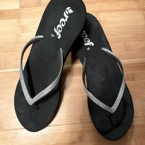 Reef wedge flip flops, size 9